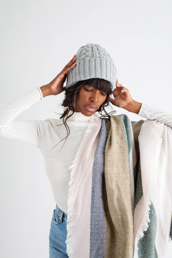 Gray Foldover Warm Slap